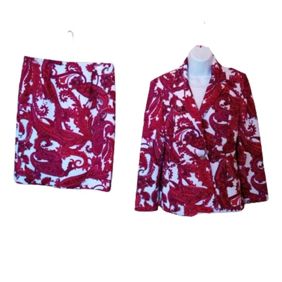 VINTAGE Red Floral Skirt Blazer Set Size 4 - Picture 1 of 8